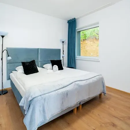 Everysky - Wyspianskiego 4